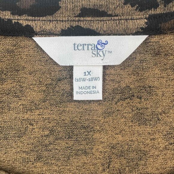 Time & Tru Women’s Leopard Print Peplum Top Size 1X - Picture 8 of 12